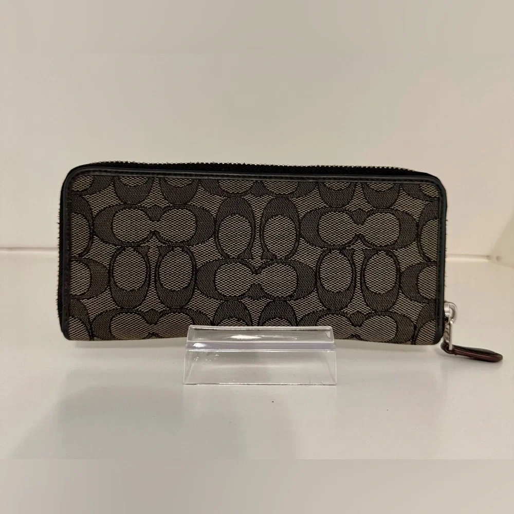 Coach Black and Tan Zip-Around Wallet - Picture 2 of 5